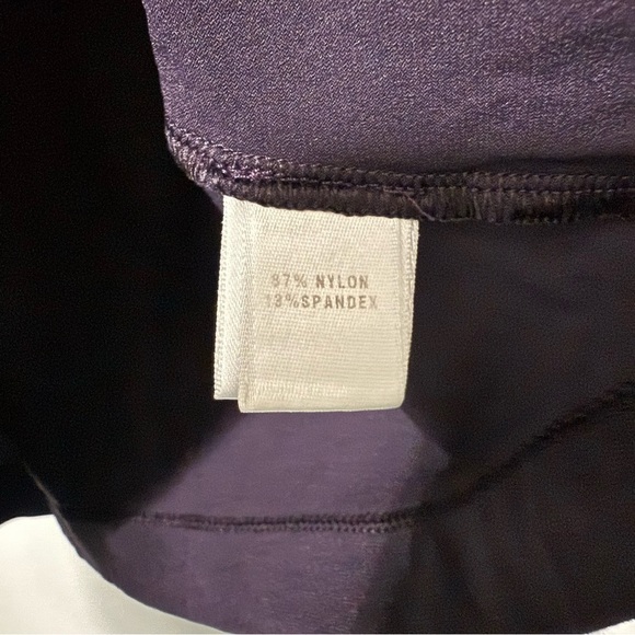 St. John Turtle Neck Long Sleeve Shirt Women’s Size P Stretchy - Picture 3 of 4